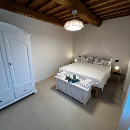 4 Ruderi Apartament Roccastrada